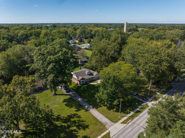 1900 Green Valley Drive, Toledo, OH 43614