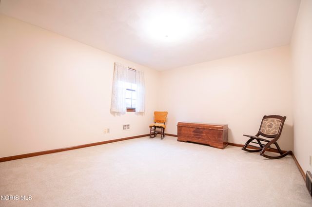1900 Green Valley Drive, Toledo, OH 43614