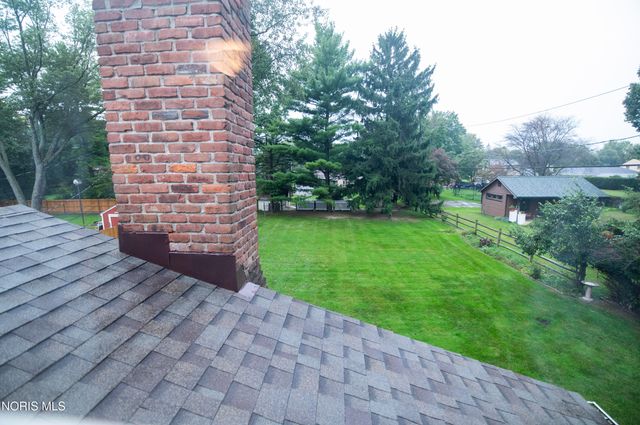1900 Green Valley Drive, Toledo, OH 43614