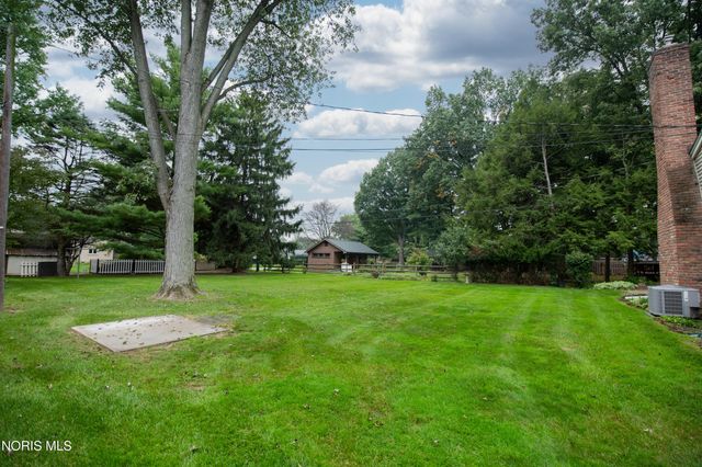 1900 Green Valley Drive, Toledo, OH 43614