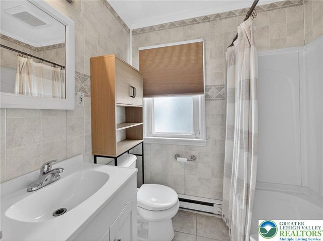 1424 North 26th Street, South Whitehall Twp, PA 18104