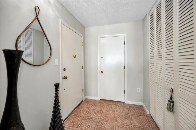 100 BLUFF VIEW DRIVE 514C, Belleair Bluffs, FL 33770