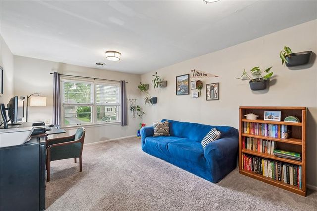 8225 Jarboe Street, Kansas City, MO 64114