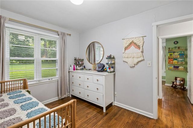 8225 Jarboe Street, Kansas City, MO 64114