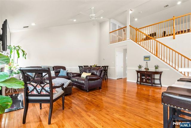 569 Coventry Drive 5070, Nutley, NJ 07110