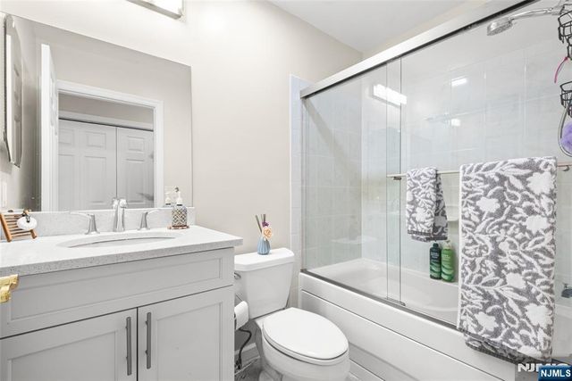 569 Coventry Drive 5070, Nutley, NJ 07110