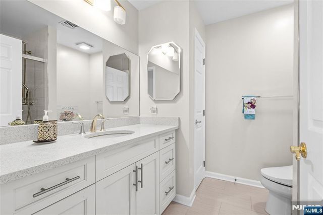 569 Coventry Drive 5070, Nutley, NJ 07110