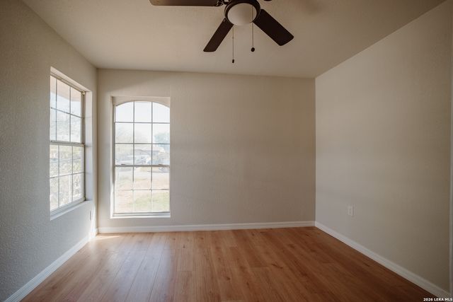 115 Huxley Dr, San Antonio, TX 78218