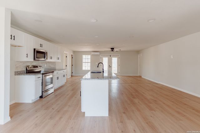 115 Huxley Dr, San Antonio, TX 78218