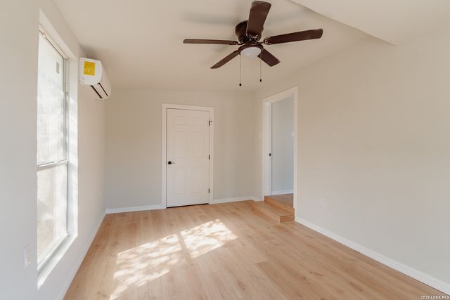 115 Huxley Dr, San Antonio, TX 78218