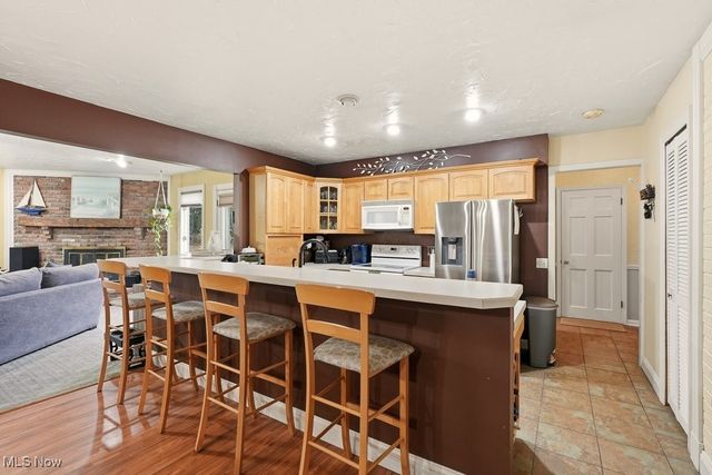 8575 E Craig Drive, Chagrin Falls, OH 44023