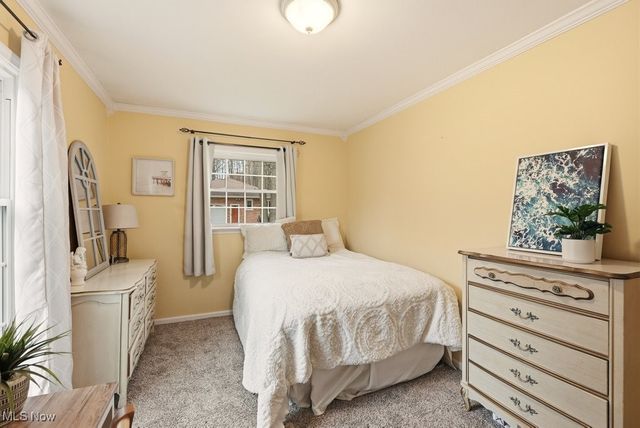 8575 E Craig Drive, Chagrin Falls, OH 44023