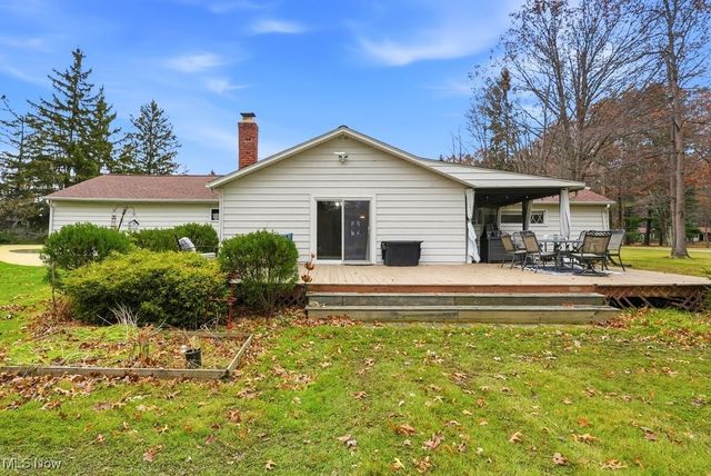 8575 E Craig Drive, Chagrin Falls, OH 44023