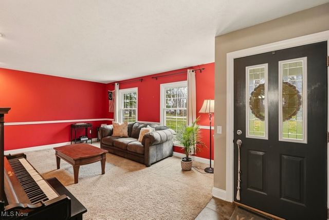 8575 E Craig Drive, Chagrin Falls, OH 44023