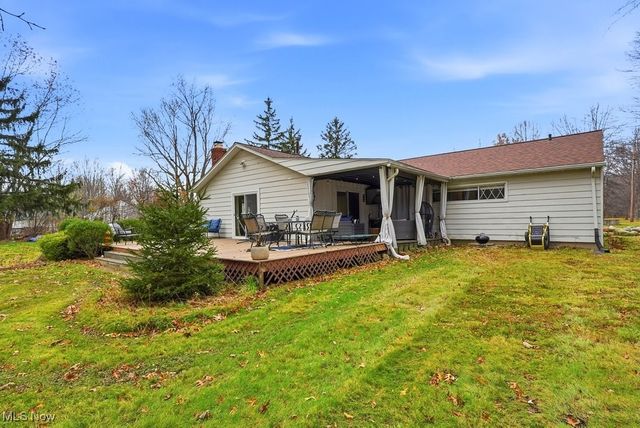 8575 E Craig Drive, Chagrin Falls, OH 44023