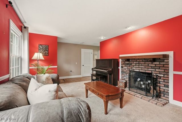 8575 E Craig Drive, Chagrin Falls, OH 44023
