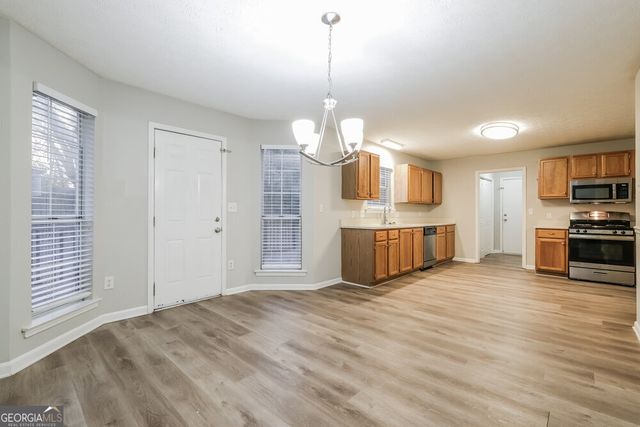 2812 Country Farms Court, Snellville, GA 30039