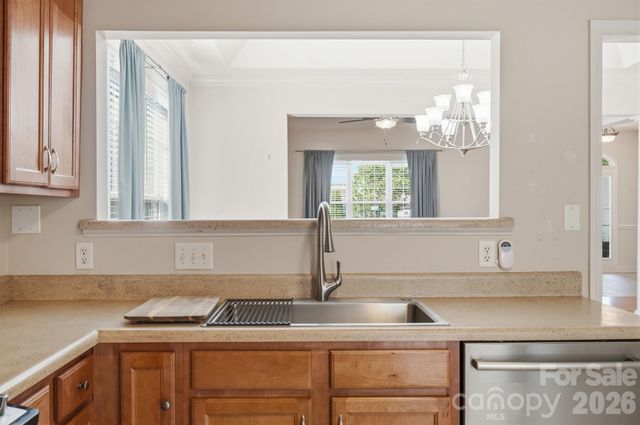13344 Old Compton Court, Pineville, NC 28134