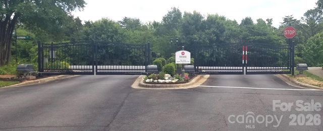 13344 Old Compton Court, Pineville, NC 28134