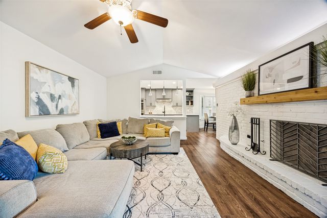 3151 Merrell Road, Dallas, TX 75229