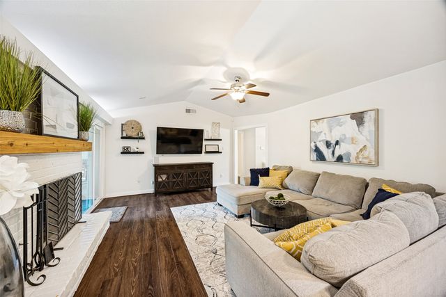 3151 Merrell Road, Dallas, TX 75229