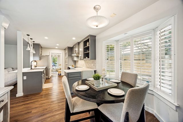 3151 Merrell Road, Dallas, TX 75229