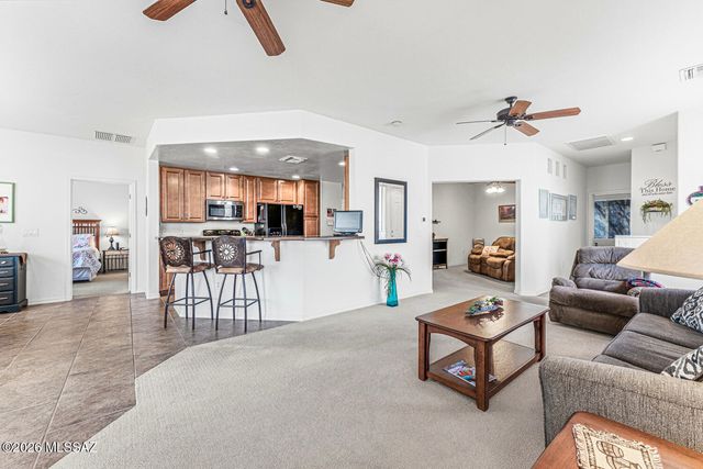 482 W Aspenwood Street, Green Valley, AZ 85614