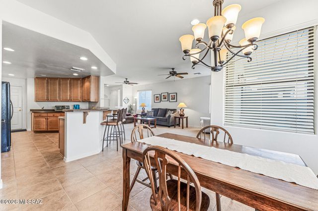 482 W Aspenwood Street, Green Valley, AZ 85614