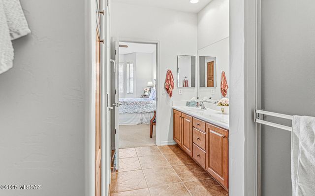 482 W Aspenwood Street, Green Valley, AZ 85614