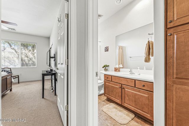 482 W Aspenwood Street, Green Valley, AZ 85614