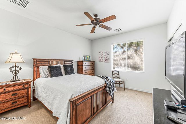 482 W Aspenwood Street, Green Valley, AZ 85614