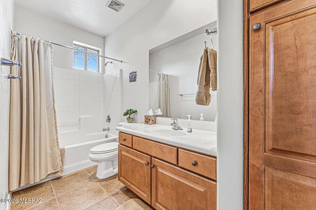 482 W Aspenwood Street, Green Valley, AZ 85614