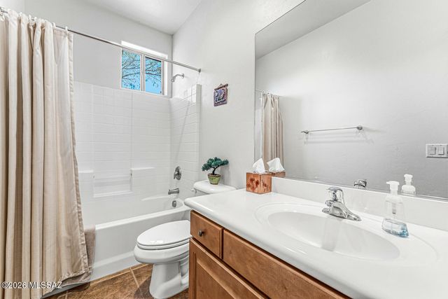 482 W Aspenwood Street, Green Valley, AZ 85614