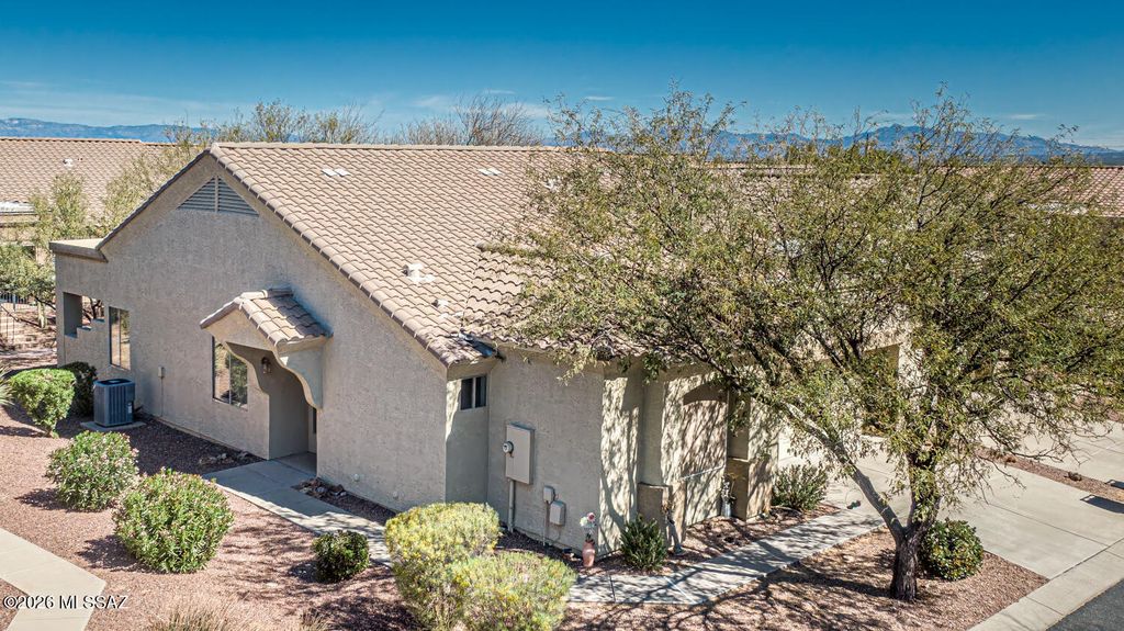 482 W Aspenwood Street, Green Valley, AZ 85614
