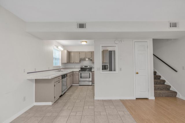 1708 Colonial Court, Fort Walton Beach, FL 32547