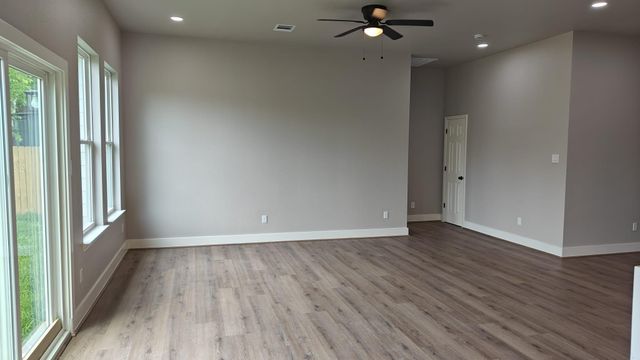 504 Center Street, Richmond, TX 77469