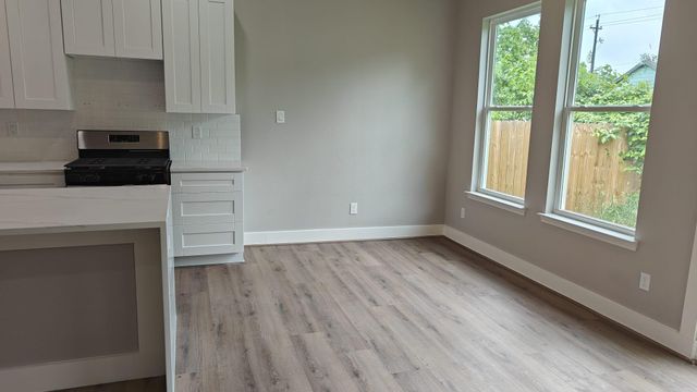504 Center Street, Richmond, TX 77469