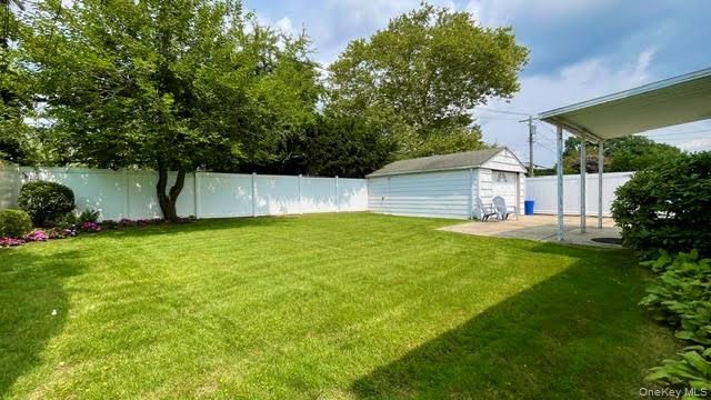 860 Helene Street, Wantagh, NY 11793