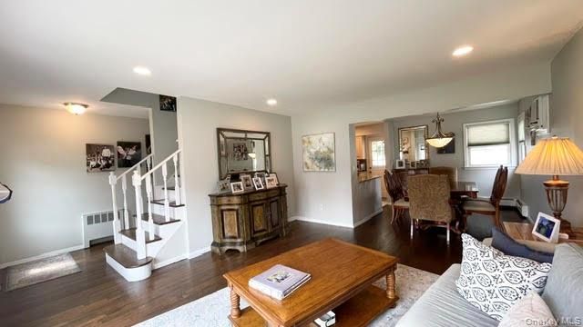 860 Helene Street, Wantagh, NY 11793