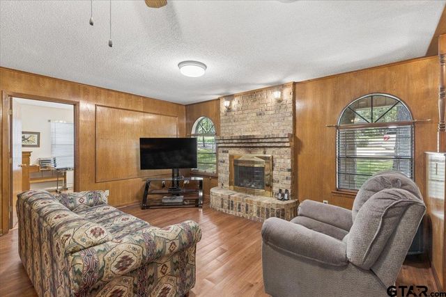 1160 County Road 2425, Mineola, TX 75773