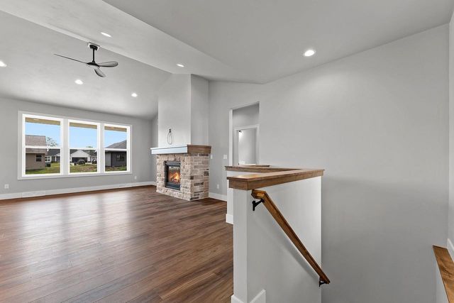 1430 DIVINITY DRIVE, De Pere, WI 54115
