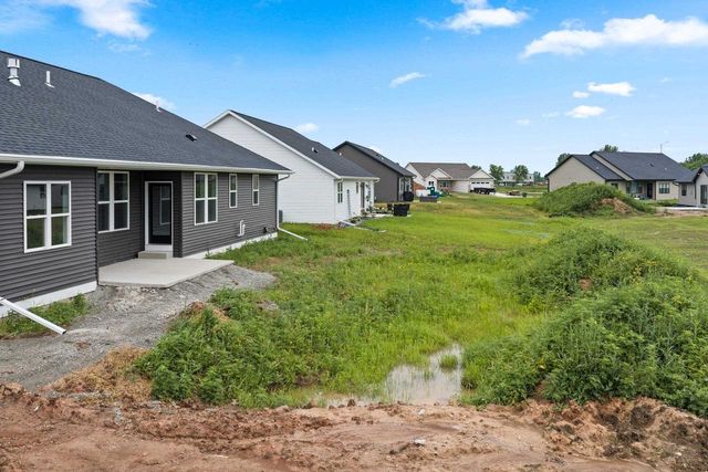 1430 DIVINITY DRIVE, De Pere, WI 54115