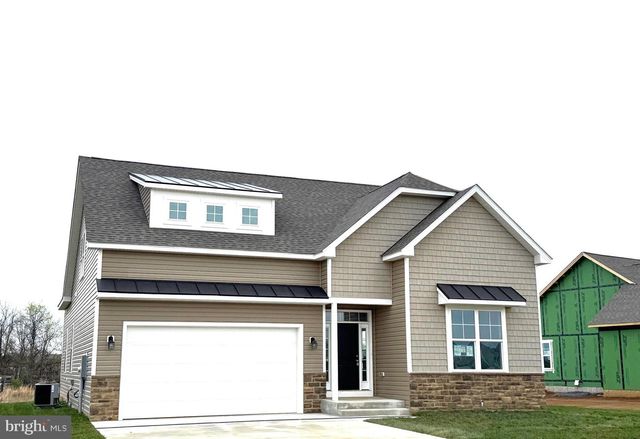 168 SANTIAGO CIR, Martinsburg, WV 25403