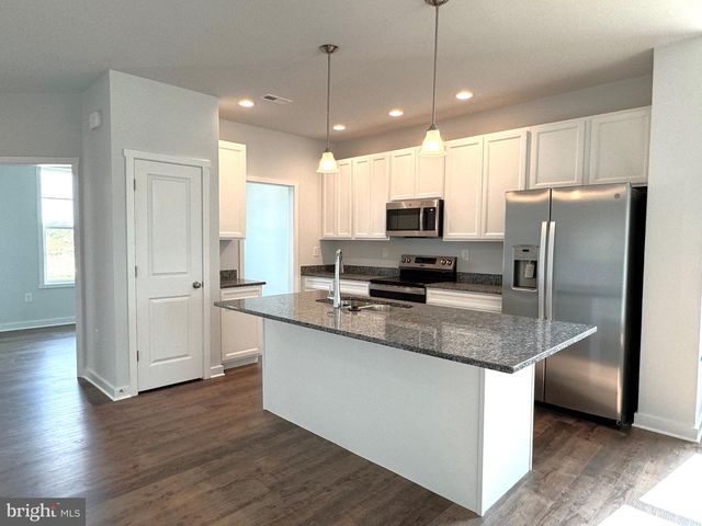 168 SANTIAGO CIR, Martinsburg, WV 25403