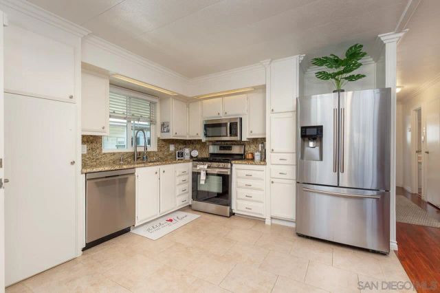 2280 E Valley Parkway East 75, Escondido, CA 92027