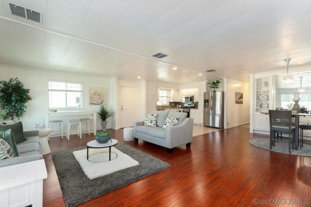 2280 E Valley Parkway East 75, Escondido, CA 92027