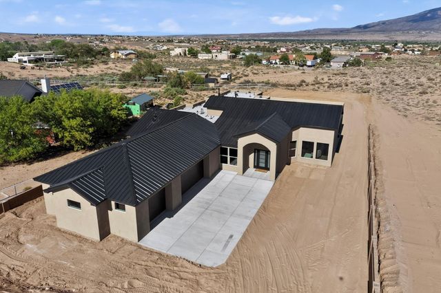 1710 Leon Court NE, Rio Rancho, NM 87144