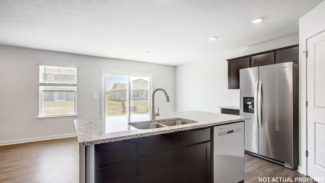 28 Mead Mill Drive, Ashville, OH 43103
