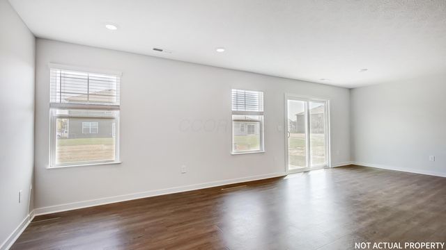 28 Mead Mill Drive, Ashville, OH 43103