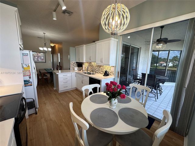 14911 SW 15th St 14911, Pembroke Pines, FL 33027